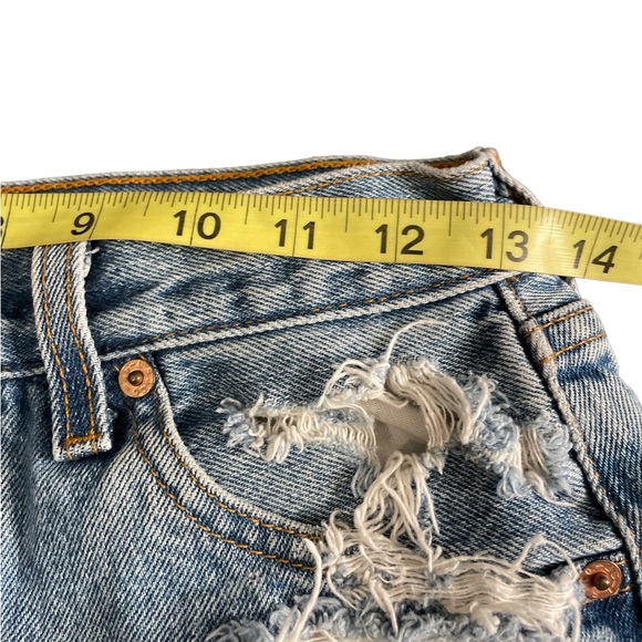 Vintage Levi’s 501 button fly cut off distressed high waist jean shorts - Picture 7 of 8
